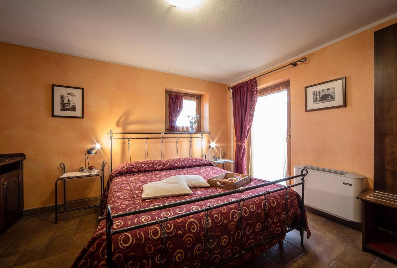 Lo Teisson Bed & Breakfast Pollein Exterior foto