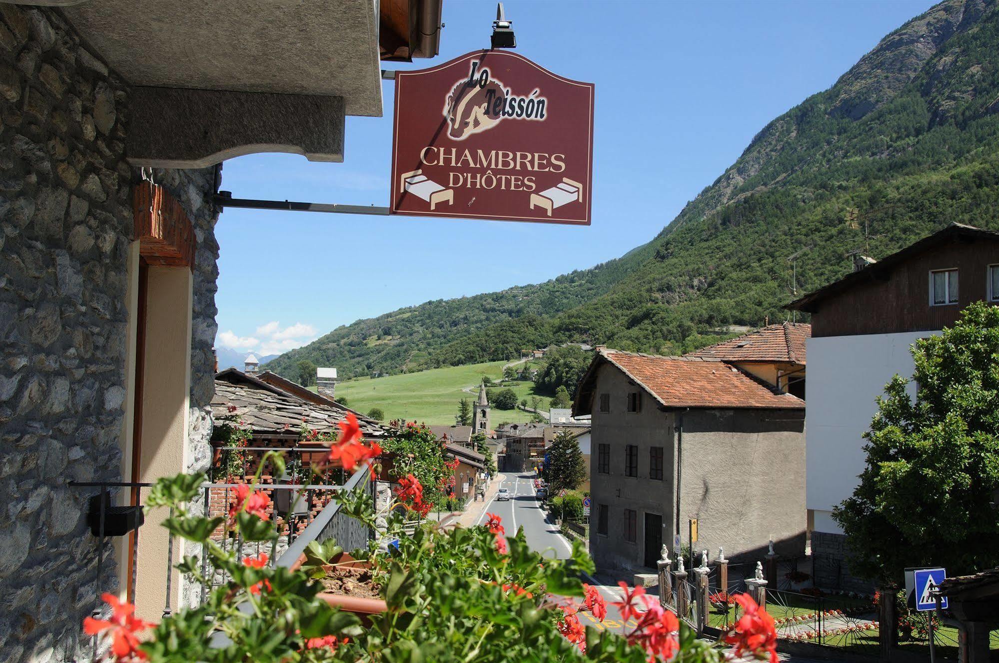 Lo Teisson Bed & Breakfast Pollein Exterior foto